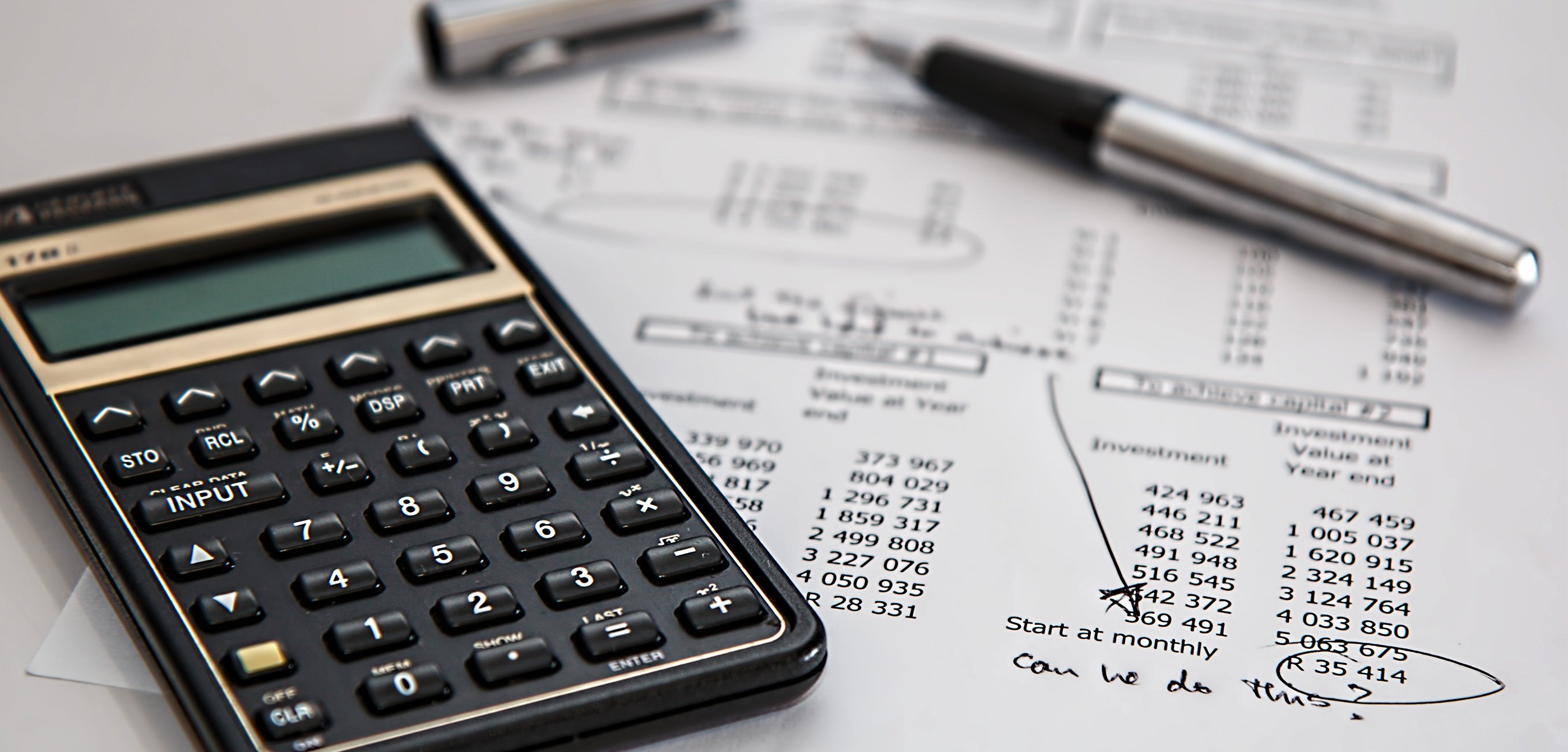 What is a link loss budget and why is it important?